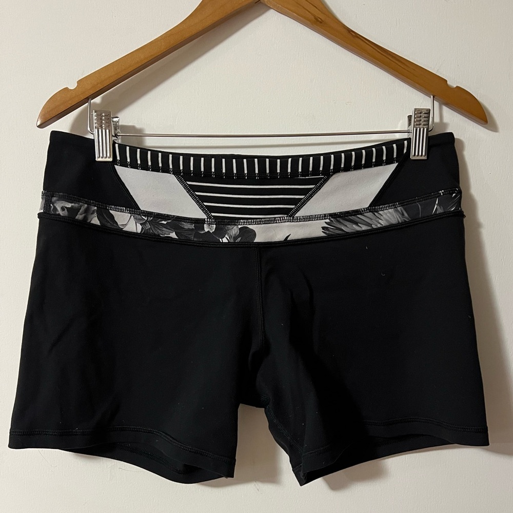 Lululemon Women's Reverse Groove Short - Black/Quilt Summer 6 Inseam 5